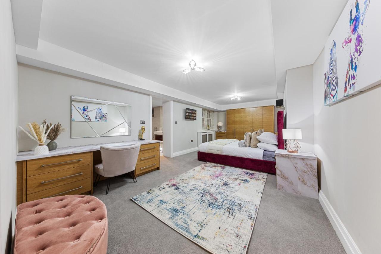 Apartmán Ultra Massive House By Hyde Park Londýn Exteriér fotografie